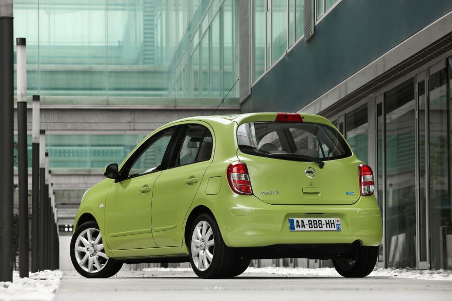  Nissan Micra 2010 года  (фото 44 из 70)
